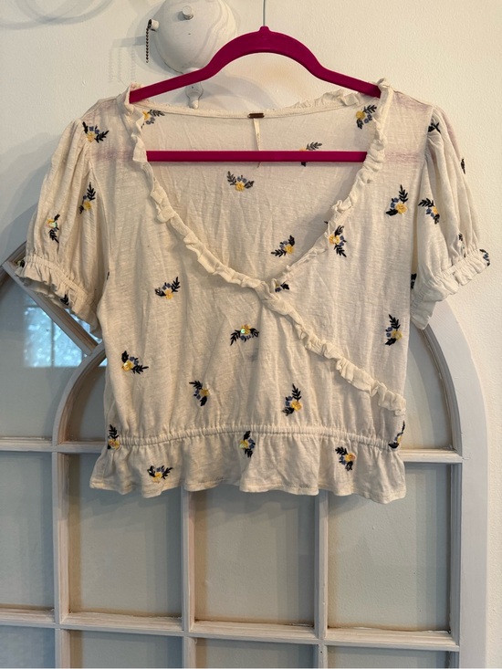Free People Tops - Free People Boho Cream Embroidered Floral Faux Wrap Crop Top Ruffle Trim sequins